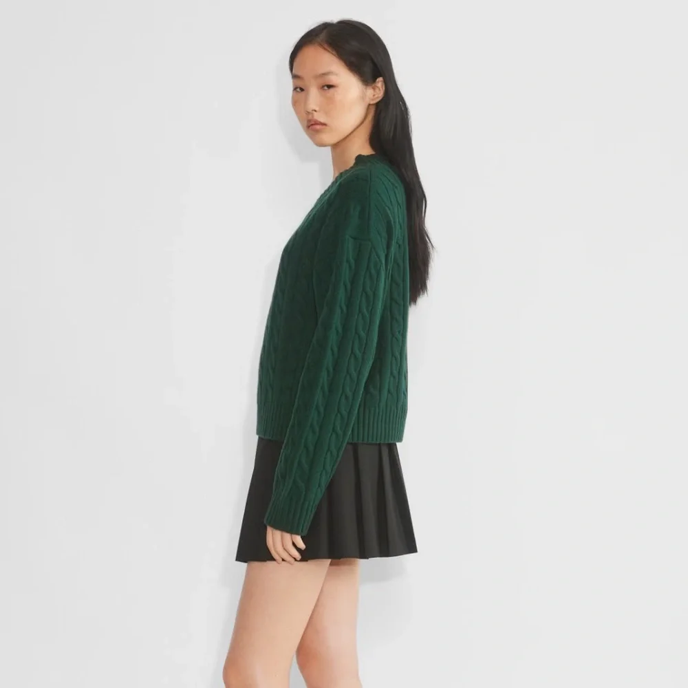 Aritzia Trifle sweater - Picture 4 of 10